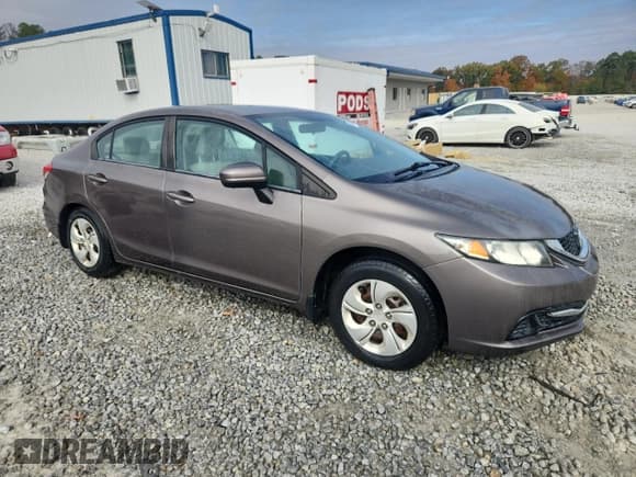 ✅ 2014 Honda Civic LX • VIN: 2HGFB2F54EH526316 • Lot: 91867845. Wystawiony na Copart z przebiegiem 137 866 mil. Bezpłatny archiwum sprzedaży aukcyjnych z USA i szczegółowy raport historii pojazdu na DreamBid. Zdjęcie 4.