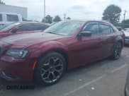 ✅ 2018 Chrysler 300 Touring L • VIN: 2C3CCAAGXJH275057 • Лот: 42945101. Опубликован ранее на IAAI с пробегом Не указан. Бесплатный доступ к архиву аукционных продаж из США и подробный отчёт об истории автомобиля на DreamBid. Изображение 14.