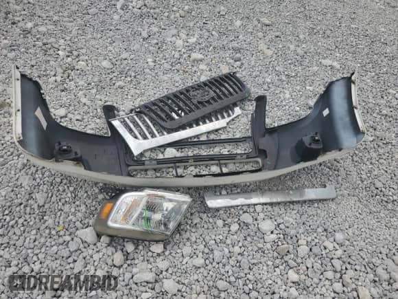 2011 Mercury Mariner z VIN 4M2CN8B71BKJ01749, wystawiony jako Copart lot #64199345 z przebiegiem 157 001 mil mil oraz Szkoda całkowita • Salvage title. Historia ofert i sprzedaży dostępna na DreamBid. Obrazek 13.