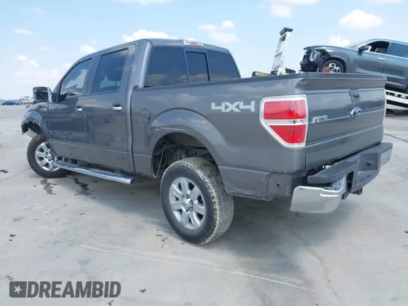 ✅ 2013 Ford F-150 XL • VIN: 1FTFW1EF3DKF36298 • Лот: 43230999. Опубликован ранее на IAAI с пробегом 221 461 миль. Бесплатный доступ к архиву аукционных продаж из США и подробный отчёт об истории автомобиля на DreamBid. Изображение 3.