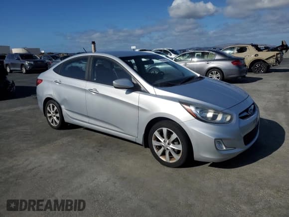 ✅ 2013 Hyundai Accent GLS • VIN: KMHCU4AE1DU582932 • Лот: 91069255. Опубликован ранее на Copart с пробегом 217 095 миль. Бесплатный доступ к архиву аукционных продаж из США и подробный отчёт об истории автомобиля на DreamBid. Изображение 4.
