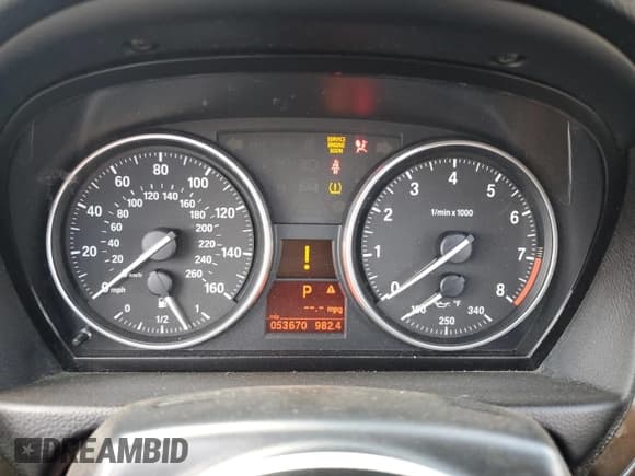 ✅ 2011 BMW 3 Series 328i • VIN: WBADW7C55BE728027 • Лот: 65787365. Опубликован ранее на Copart с пробегом 53 670 миль. Бесплатный доступ к архиву аукционных продаж из США и подробный отчёт об истории автомобиля на DreamBid. Изображение 9.