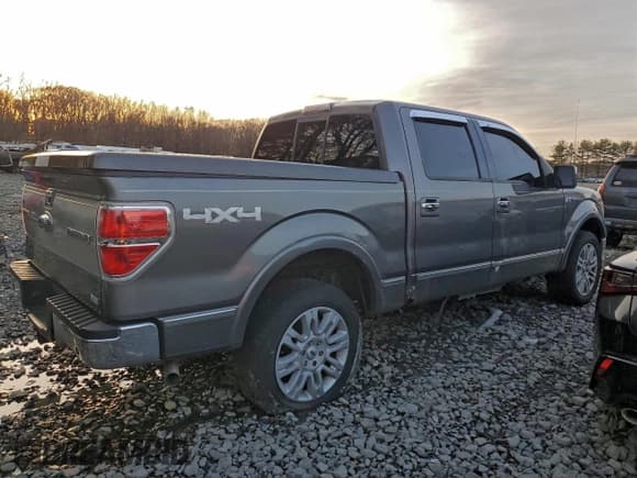 ✅ 2010 Ford F-150 XL • VIN: 1FTFW1EV6AFC42406 • Lot: 94433365. Wystawiony na Copart z przebiegiem 174 535 mil. Bezpłatny archiwum sprzedaży aukcyjnych z USA i szczegółowy raport historii pojazdu na DreamBid. Zdjęcie 3.
