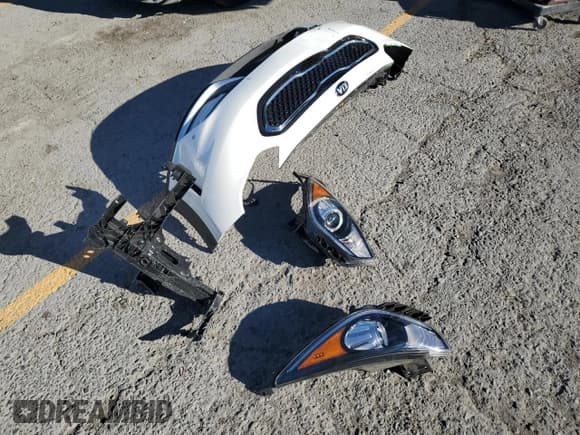 ✅ 2019 Kia Niro Touring • VIN: KNDCE3LC8K5234012 • Lot: 80205065. Wystawiony na Copart z przebiegiem 81 696 mil. Bezpłatny archiwum sprzedaży aukcyjnych z USA i szczegółowy raport historii pojazdu na DreamBid. Zdjęcie 13.