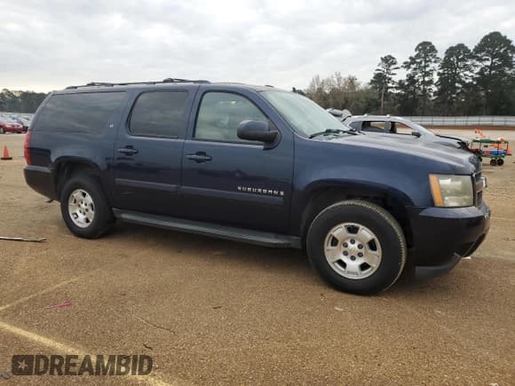 ✅ 2008 Chevrolet Suburban Commercial • VIN: 1GNFC16098R142909 • Lot: 86202704. Wystawiony na Copart z przebiegiem 234 876 mil. Bezpłatny archiwum sprzedaży aukcyjnych z USA i szczegółowy raport historii pojazdu na DreamBid. Zdjęcie 4.