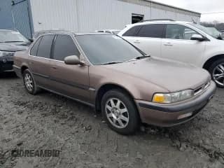 ✅ 1991 Honda Accord • VIN: 1HGCB7654MA130318 • Lot: 83956664. Wystawiony na Copart z przebiegiem 295 752 mil. Bezpłatny archiwum sprzedaży aukcyjnych z USA i szczegółowy raport historii pojazdu na DreamBid. Zdjęcie 4.
