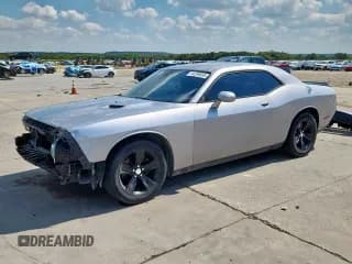 ✅ 2015 Dodge Challenger SXT • VIN: 2C3CDZAGXFH816319 • Лот: 84399835. Опубликован ранее на Copart с пробегом 142 591 миль. Бесплатный доступ к архиву аукционных продаж из США и подробный отчёт об истории автомобиля на DreamBid. Изображение 1.