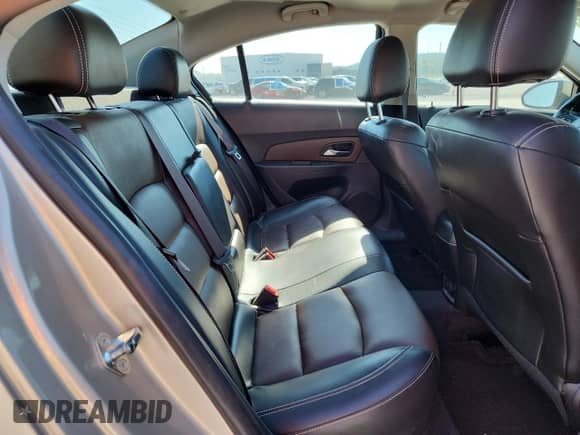 2016 Chevrolet Cruze LT z VIN 1G1PF5SB8G7165037, wystawiony jako Copart lot #82508575 z przebiegiem 118 598 mil mil oraz Szkoda całkowita • Salvage title. Historia ofert i sprzedaży dostępna na DreamBid. Obrazek 10.