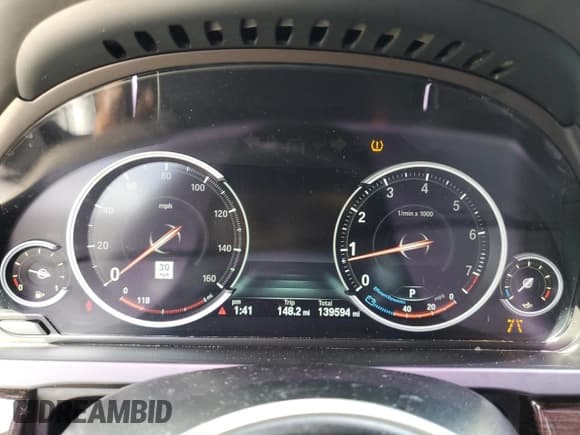 ✅ 2015 BMW 7 Series 750i • VIN: WBAYA8C54FD825401 • Lot: 67568435. Listed on Copart with 139,594 mi. Free auction sales archive from the USA and detailed vehicle history report at DreamBid. Image 9.