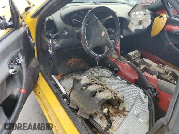 ✅ 2002 Porsche Boxster • VIN: WP0CA29842U621851 • Lot: 56872965. Wystawiony na Copart z przebiegiem Nie podano. Bezpłatny archiwum sprzedaży aukcyjnych z USA i szczegółowy raport historii pojazdu na DreamBid. Zdjęcie 8.