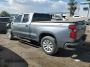 ✅ 2021 Chevrolet Silverado 1500 Custom • VIN: 1GCRYBEK2MZ366355 • Lot: 69865394. Wystawiony na Copart z przebiegiem 59 801 mil. Bezpłatny archiwum sprzedaży aukcyjnych z USA i szczegółowy raport historii pojazdu na DreamBid. Zdjęcie 2.