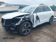 ✅ 2024 Audi Q3 S line Premium Plus • VIN: WA1EECF37R1179620 • Лот: 42673846. Опубликован ранее на IAAI с пробегом 1 804 миль. Бесплатный доступ к архиву аукционных продаж из США и подробный отчёт об истории автомобиля на DreamBid. Изображение 2.