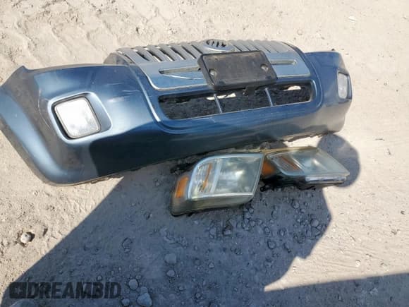 ✅ 2011 Mercury Mariner Premier • VIN: 4M2CN8HG9BKJ08665 • Lot: 85329905. Listed on Copart with 123,967 mi. Free auction sales archive from the USA and detailed vehicle history report at DreamBid. Image 13.