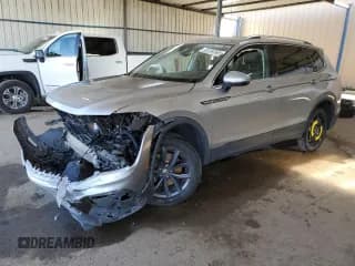 ✅ 2024 Volkswagen Tiguan SE • VIN: 3VV2B7AXXRM034904 • Lot: 85852025. Wystawiony na Copart z przebiegiem 46 967 mil. Bezpłatny archiwum sprzedaży aukcyjnych z USA i szczegółowy raport historii pojazdu na DreamBid. Zdjęcie 1.