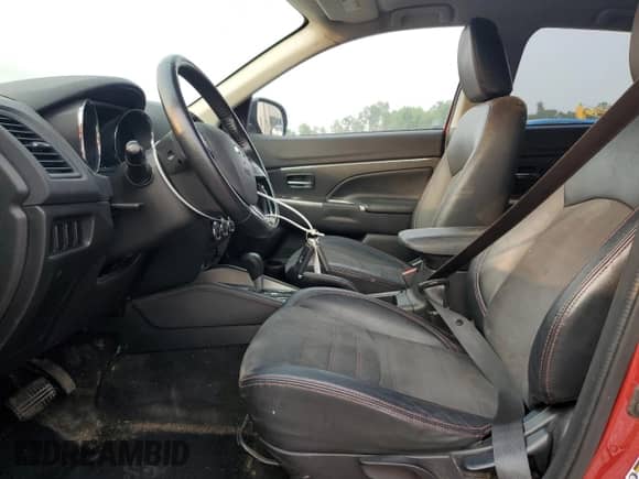 2018 Mitsubishi Outlander SE с VIN JA4AR3AW2JU000276, выставлен на аукционе Copart как лот 67362765 с пробегом 124 176 миль миль и Списание • Salvage title. История ставок и продаж доступна на DreamBid. Изображение 7.