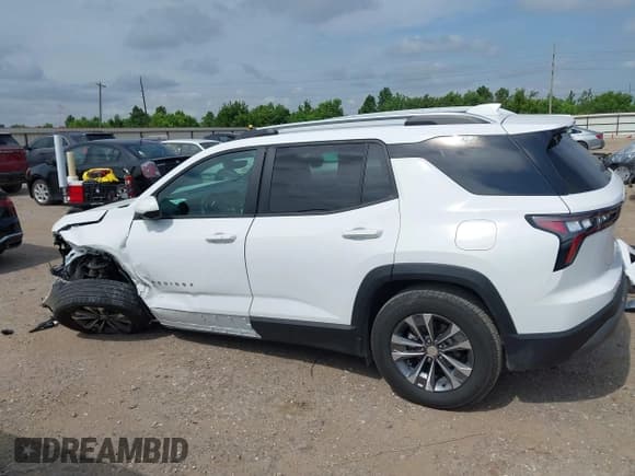 ✅ 2025 Chevrolet Equinox FWD LT • VIN: 3GNAXHEG8SL211769 • Lot: 42889253. Wystawiony na IAAI z przebiegiem 18 643 mil. Bezpłatny archiwum sprzedaży aukcyjnych z USA i szczegółowy raport historii pojazdu na DreamBid. Zdjęcie 15.