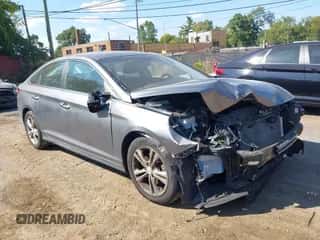 2018 Hyundai Sonata Limited с VIN 5NPE34AF0JH628457, выставлен на аукционе IAAI как лот 43210203 с пробегом 95 968 миль миль и . История ставок и продаж доступна на DreamBid. Изображение 1.