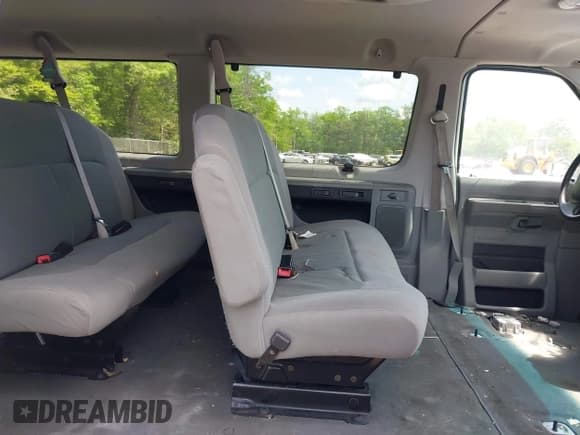 ✅ 2010 Ford Econoline Passenger XL • VIN: 1FBSS3BL9ADA64208 • Лот: 42157368. Опубликован ранее на IAAI с пробегом Не указан. Бесплатный доступ к архиву аукционных продаж из США и подробный отчёт об истории автомобиля на DreamBid. Изображение 8.