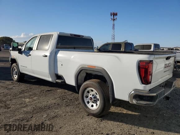 ✅ 2024 GMC Sierra 1500 • VIN: 1GT48PE79RF294842 • Лот: 75484724. Опубликован ранее на Copart с пробегом Не указан. Бесплатный доступ к архиву аукционных продаж из США и подробный отчёт об истории автомобиля на DreamBid. Изображение 2.