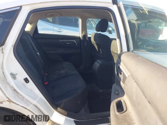 ✅ 2017 Nissan Altima SV • VIN: 1N4AL3AP6HC288177 • Lot: 43375104. Listed on IAAI with 78,086 mi. Free auction sales archive from the USA and detailed vehicle history report at DreamBid. Image 8.