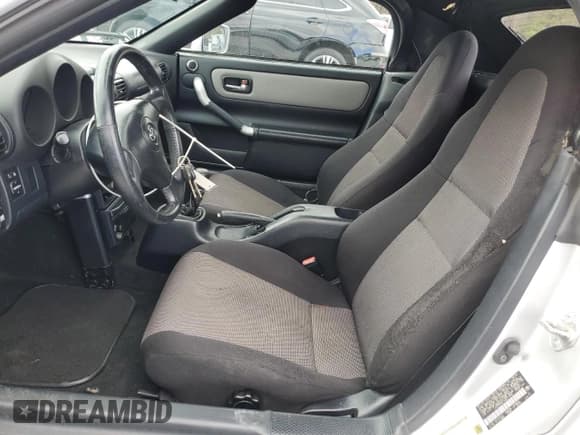 ✅ 2005 Toyota MR2 • VIN: JTDFR320150071553 • Lot: 84402464. Listed on Copart with Not provided. Free auction sales archive from the USA and detailed vehicle history report at DreamBid. Image 7.