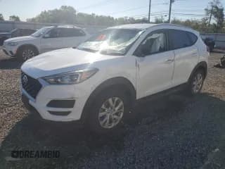 ✅ 2019 Hyundai Tucson Value • VIN: KM8J3CA49KU066326 • Лот: 69903285. Опубликован ранее на Copart с пробегом 76 566 миль. Бесплатный доступ к архиву аукционных продаж из США и подробный отчёт об истории автомобиля на DreamBid. Изображение 1.