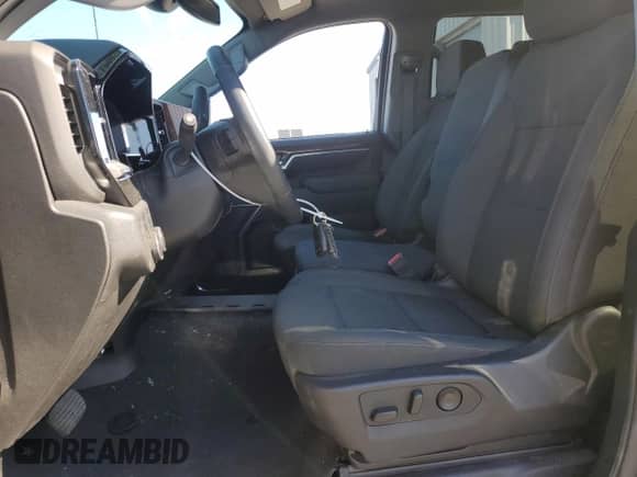 2025 Chevrolet Silverado 3500HD LT с VIN 1GC4KTEY0SF181550, выставлен на аукционе Copart как лот 62664705 с пробегом 7 289 миль миль и Списание • Salvage title. История ставок и продаж доступна на DreamBid. Изображение 7.