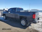 ✅ 2015 Chevrolet Silverado 2500HD LT • VIN: 1GC2KVE82FZ118702 • Лот: 45728295. Опубликован ранее на Copart с пробегом 130 495 миль. Бесплатный доступ к архиву аукционных продаж из США и подробный отчёт об истории автомобиля на DreamBid. Изображение 2.