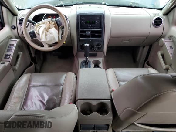 ✅ 2007 Ford Explorer XLT • VIN: 1FMEU63E07UB33506 • Лот: 85313935. Опубликован ранее на Copart с пробегом 120 282 миль. Бесплатный доступ к архиву аукционных продаж из США и подробный отчёт об истории автомобиля на DreamBid. Изображение 8.