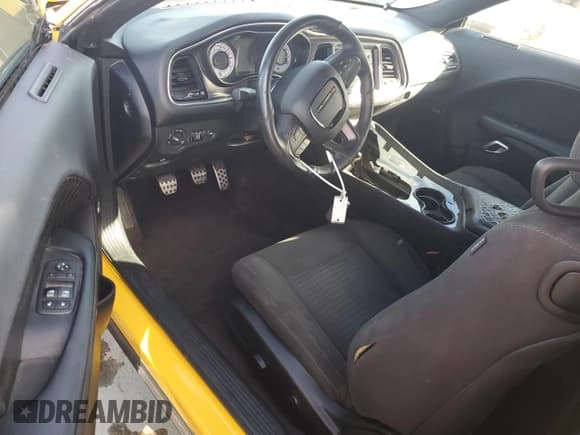 ✅ 2017 Dodge Challenger R/T • VIN: 2C3CDZBT3HH567988 • Лот: 71211763. Опубликован ранее на Copart с пробегом Не указан. Бесплатный доступ к архиву аукционных продаж из США и подробный отчёт об истории автомобиля на DreamBid. Изображение 8.