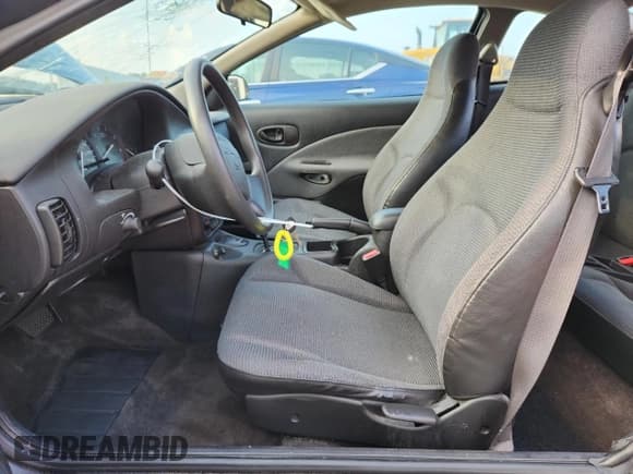 ✅ 2001 Saturn SC • VIN: 1G8ZP12881Z226032 • Лот: 62209055. Опубликован ранее на Copart с пробегом 81 459 миль. Бесплатный доступ к архиву аукционных продаж из США и подробный отчёт об истории автомобиля на DreamBid. Изображение 7.