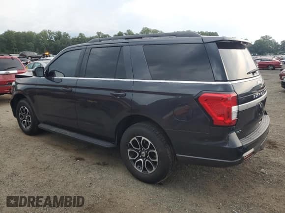 ✅ 2022 Ford Expedition XLT • VIN: 1FMJU1HT4NEA57305 • Lot: 67241425. Listed on Copart with 47,197 mi. Free auction sales archive from the USA and detailed vehicle history report at DreamBid. Image 2.