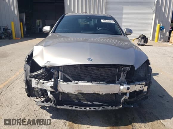 ✅ 2020 Mercedes-Benz C 300 • VIN: WDDWF8EB2LR527397 • Lot: 80670825. Wystawiony na Copart z przebiegiem 64 331 mil. Bezpłatny archiwum sprzedaży aukcyjnych z USA i szczegółowy raport historii pojazdu na DreamBid. Zdjęcie 5.