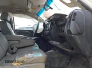 ✅ 2016 Chevrolet Silverado 2500HD Work Truck • VIN: 1GC2CUEG8GZ294539 • Lot: 42823521. Wystawiony na IAAI z przebiegiem 339 730 mil. Bezpłatny archiwum sprzedaży aukcyjnych z USA i szczegółowy raport historii pojazdu na DreamBid. Zdjęcie 5.