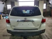 ✅ 2012 Toyota Highlander SE • VIN: 5TDBK3EH4CS099135 • Lot: 86140555. Listed on Copart with 169,995 mi. Free auction sales archive from the USA and detailed vehicle history report at DreamBid. Image 6.