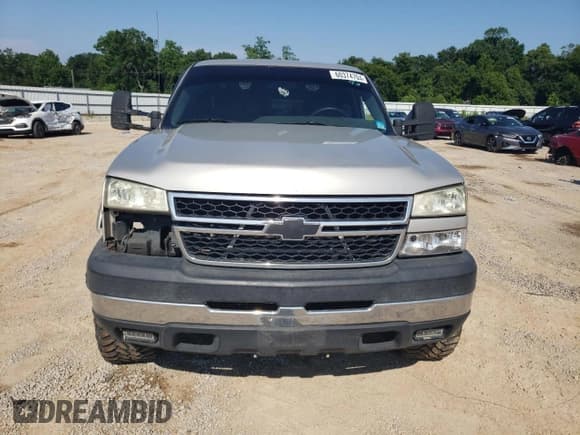 ✅ 2007 Chevrolet Silverado 2500HD LT2 • VIN: 1GCHK29D17E136598 • Lot: 51532615. Listed on Copart with 349,023 mi. Free auction sales archive from the USA and detailed vehicle history report at DreamBid. Image 5.