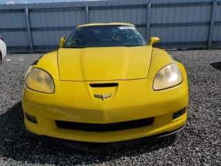 2012 Chevrolet Corvette z VIN 1G1YX2DW4C5102930, wystawiony jako Copart lot #74236224 z przebiegiem Nie podano mil oraz Szkoda całkowita • Salvage title. Historia ofert i sprzedaży dostępna na DreamBid. Obrazek 5.