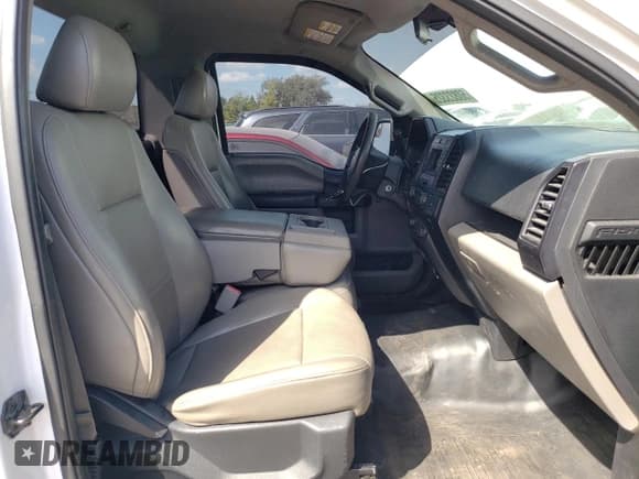 ✅ 2017 Ford F-150 XL • VIN: 1FTMF1CF1HKC39076 • Lot: 50823325. Listed on Copart with 145,920 mi. Free auction sales archive from the USA and detailed vehicle history report at DreamBid. Image 7.