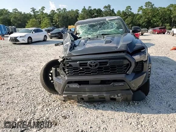 ✅ 2024 Toyota Tacoma SR5 • VIN: 3TMKB5FNXRM004585 • Lot: 80822375. Listed on Copart with 42,846 mi. Free auction sales archive from the USA and detailed vehicle history report at DreamBid. Image 13.