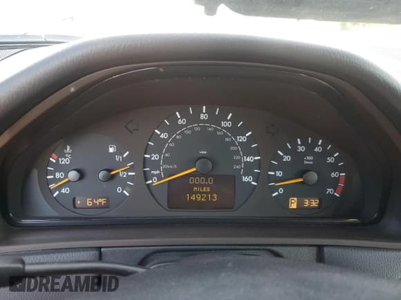 ✅ 2001 Mercedes-Benz E 320 • VIN: WDBJF70J01B300209 • Лот: 93769405. Опубликован ранее на Copart с пробегом 149 213 миль. Бесплатный доступ к архиву аукционных продаж из США и подробный отчёт об истории автомобиля на DreamBid. Изображение 9.