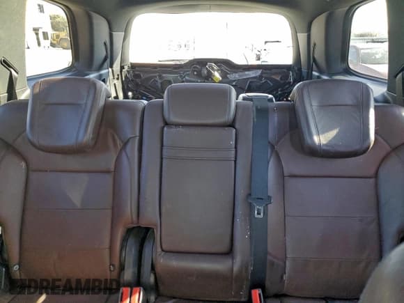 ✅ 2014 Mercedes-Benz GL 550 • VIN: 4JGDF7DE5EA350171 • Lot: 92241225. Listed on Copart with 115,625 mi. Free auction sales archive from the USA and detailed vehicle history report at DreamBid. Image 10.