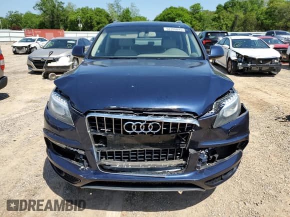 ✅ 2014 Audi Q7 S line Prestige • VIN: WA1DGAFE7ED001727 • Lot: 52205025. Listed on Copart with 82,336 mi. Free auction sales archive from the USA and detailed vehicle history report at DreamBid. Image 5.