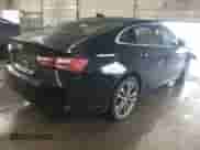 2022 Chevrolet Malibu LT z VIN 1G1ZD5STXNF124161, wystawiony jako IAAI lot #43594417 z przebiegiem 110 894 mil mil oraz . Historia ofert i sprzedaży dostępna na DreamBid. Obrazek 4.