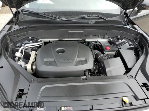 ✅ 2022 Volvo XC90 Momentum • VIN: YV4102CK3N1805700 • Lot: 82303984. Listed on Copart with 31,877 mi. Free auction sales archive from the USA and detailed vehicle history report at DreamBid. Image 12.