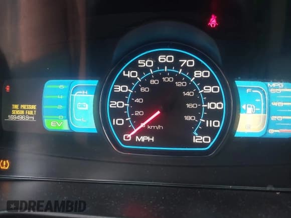 ✅ 2011 Ford Fusion Hybrid • VIN: 3FADP0L37BR171324 • Lot: 41775564. Listed on IAAI with 169,496 mi. Free auction sales archive from the USA and detailed vehicle history report at DreamBid. Image 7.