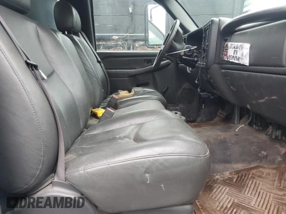 ✅ 2005 Chevrolet Silverado 1500 • VIN: 1GBJC34U35E141251 • Лот: 62311945. Опубликован ранее на Copart с пробегом 131 177 миль. Бесплатный доступ к архиву аукционных продаж из США и подробный отчёт об истории автомобиля на DreamBid. Изображение 10.