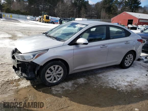 ✅ 2020 Hyundai Accent SE • VIN: 3KPC24A61LE099599 • Лот: 42775555. Опубликован ранее на Copart с пробегом 52 252 миль. Бесплатный доступ к архиву аукционных продаж из США и подробный отчёт об истории автомобиля на DreamBid. Изображение 1.
