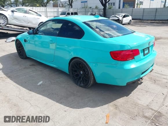 ✅ 2011 BMW M3 • VIN: WBSKG9C59BE645809 • Lot: 43564859. Wystawiony na IAAI z przebiegiem 129 374 mil. Bezpłatny archiwum sprzedaży aukcyjnych z USA i szczegółowy raport historii pojazdu na DreamBid. Zdjęcie 3.