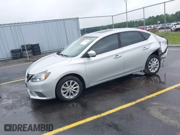 ✅ 2017 Nissan Sentra SL • VIN: 3N1AB7AP3HY323823 • Lot: 42994856. Listed on IAAI with 164,031 mi. Free auction sales archive from the USA and detailed vehicle history report at DreamBid. Image 2.