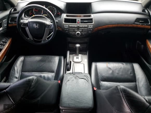 ✅ 2011 Honda Accord EX-L • VIN: 1HGCP3F85BA012456 • Lot: 93083725. Listed on Copart with 236,566 mi. Free auction sales archive from the USA and detailed vehicle history report at DreamBid. Image 8.